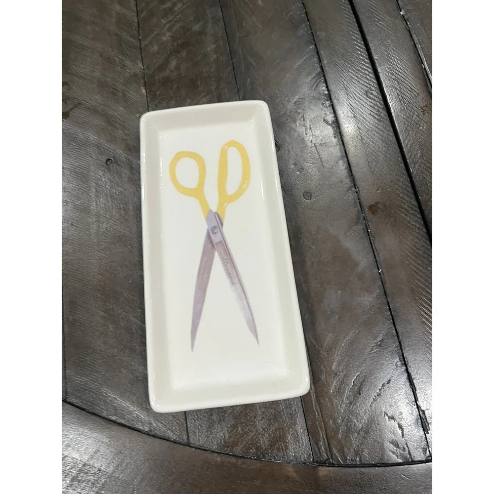 Vintage Magenta Rae Dunn Trinket Tray Dish Scissors‎ Gold White M Stamp